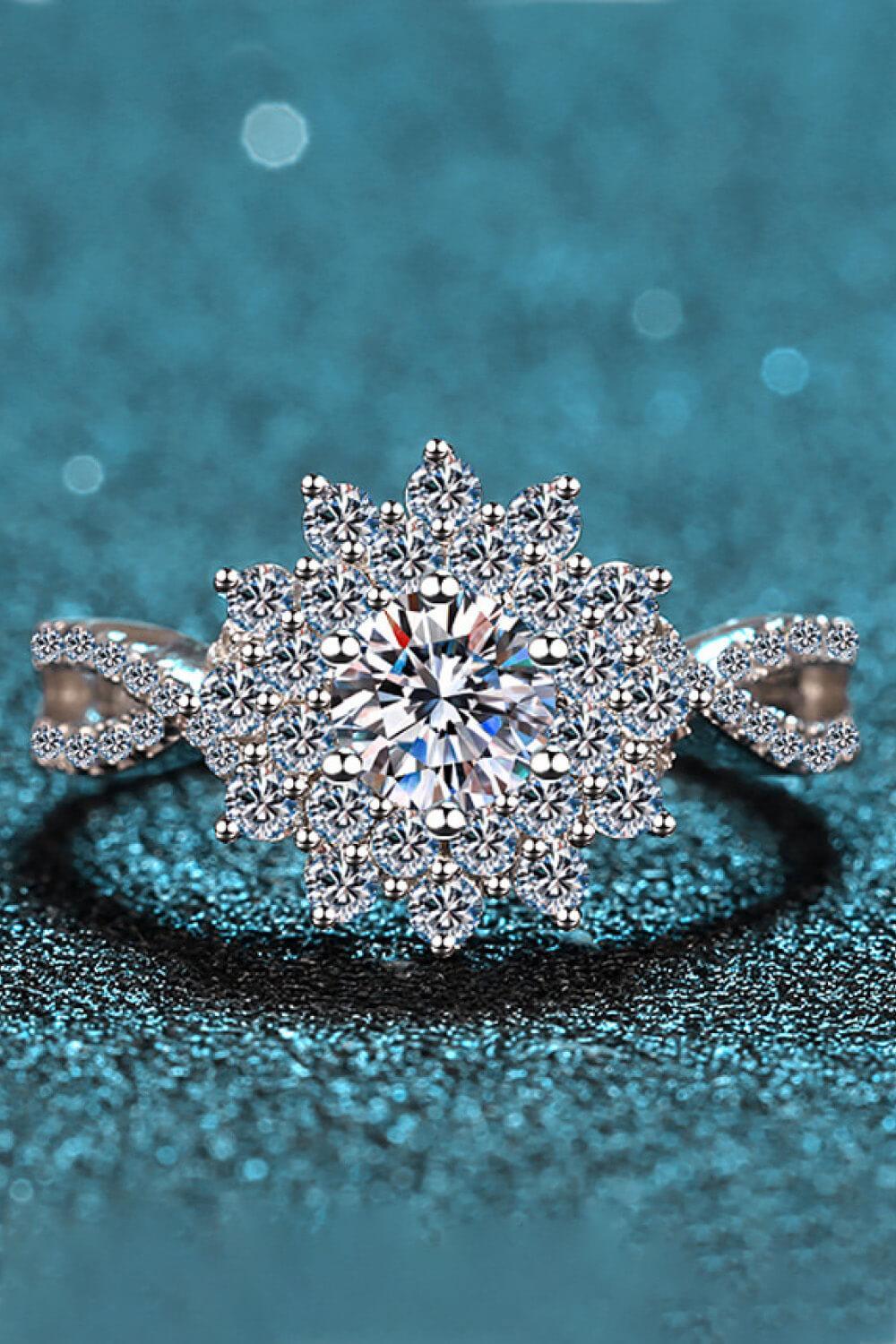 Hazel Blues® | Moissanite Flower-Shape Split Shank Ring