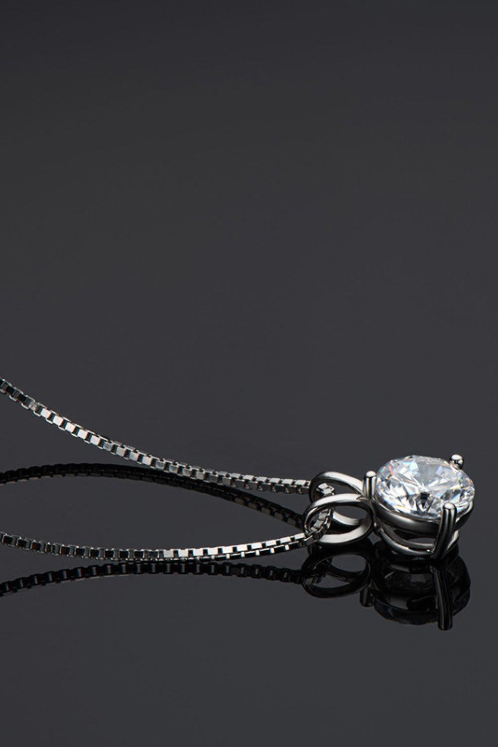 Hazel Blues® | Show Off 1 Carat Moissanite Pendant Necklace