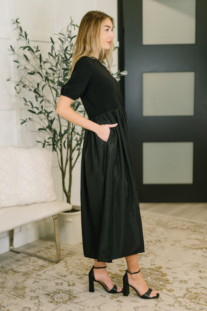 Hazel Blues® |  Contrast Charm Midi Black Dress