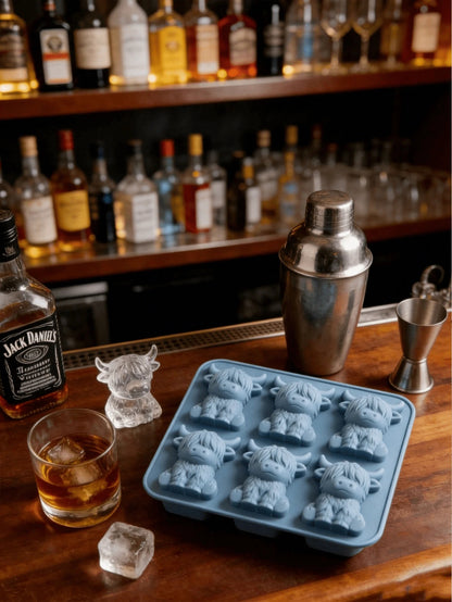 1pc Highland Cow Silicone Ice Cube Tray, 3D Cute Cow Shaped Silicone Ice Mold, Suitable For Whiskey, Cocktails And Baking, Silicone Mold Also Suitable For Easter And Holiday Decorations, Party Supplies, Kitchen Decor, Holiday Essential