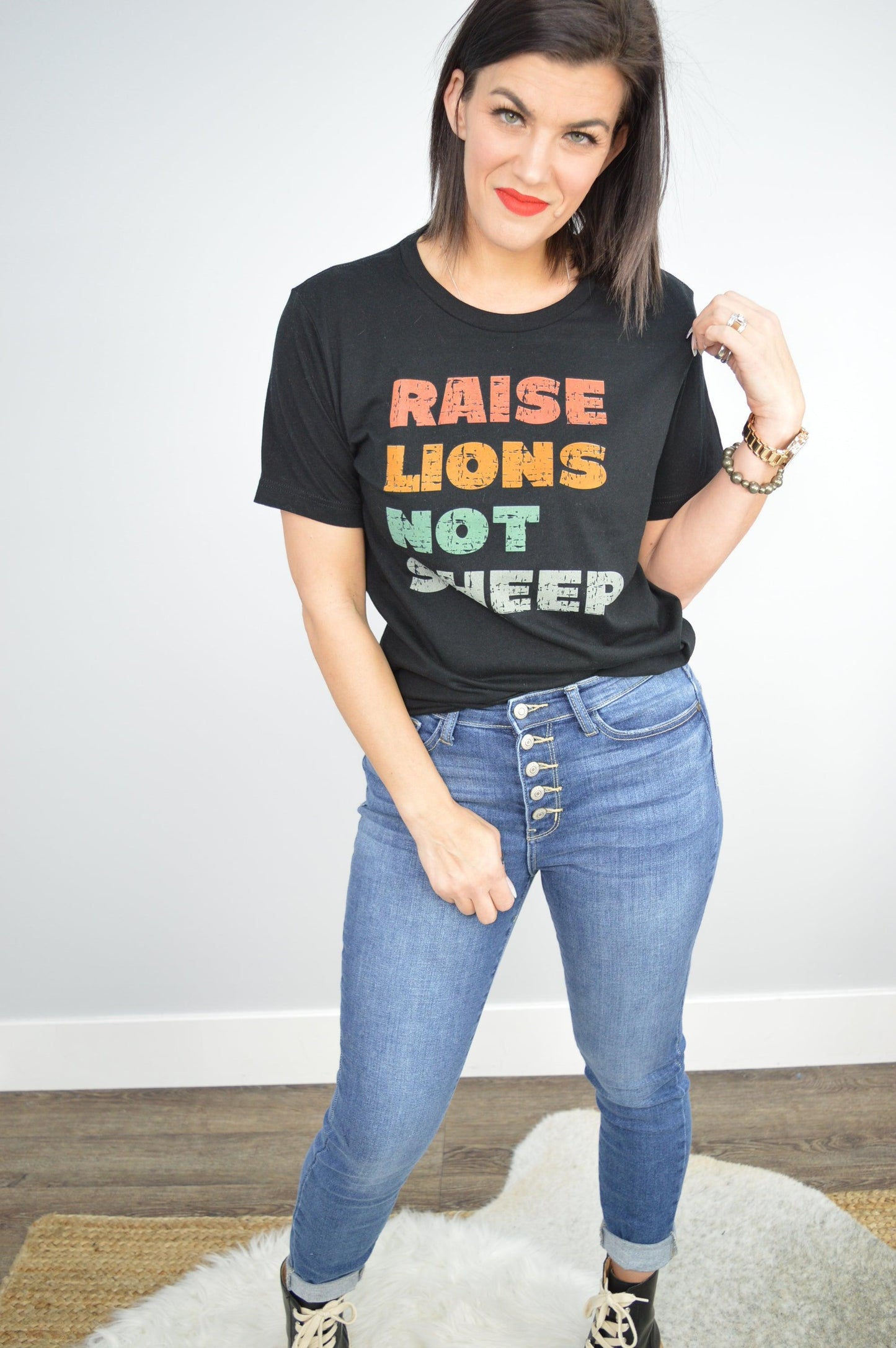 Hazel Blues® | Lions Graphic Tee