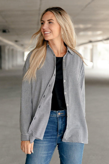 Hazel Blues® | Mixed Houndstooth Button Up Top
