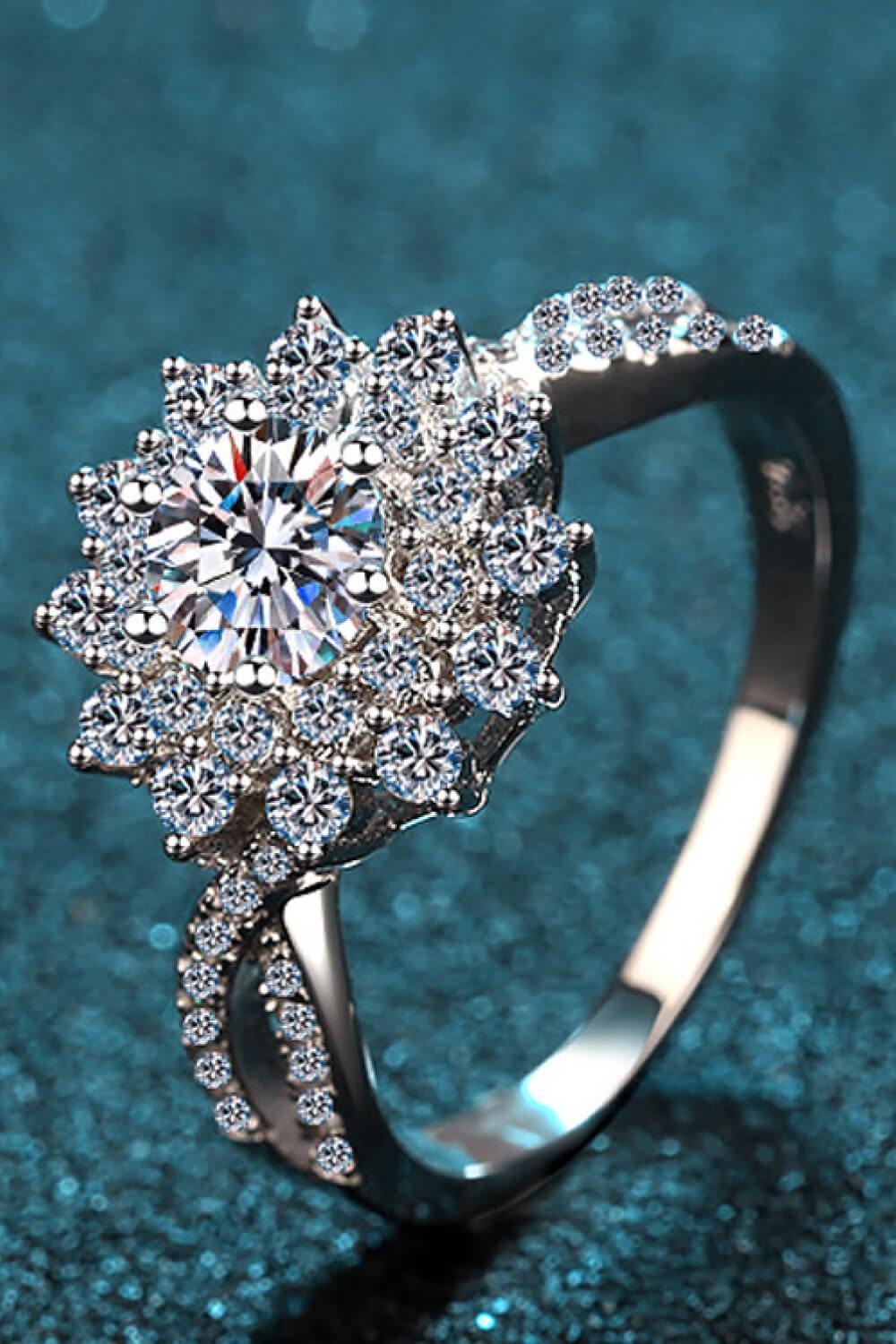 Hazel Blues® | Moissanite Flower-Shape Split Shank Ring