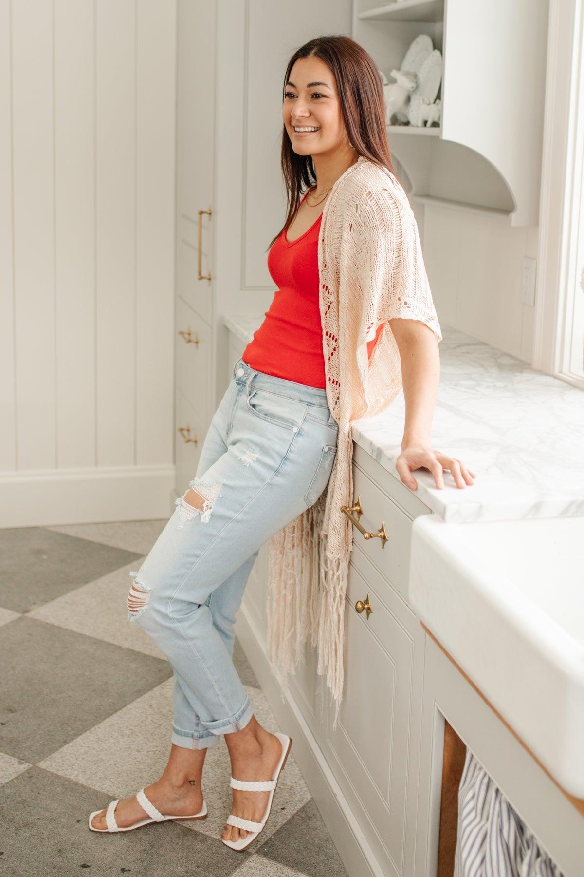 Hazel Blues® | Super Light Destroyed Boyfriend Jeans